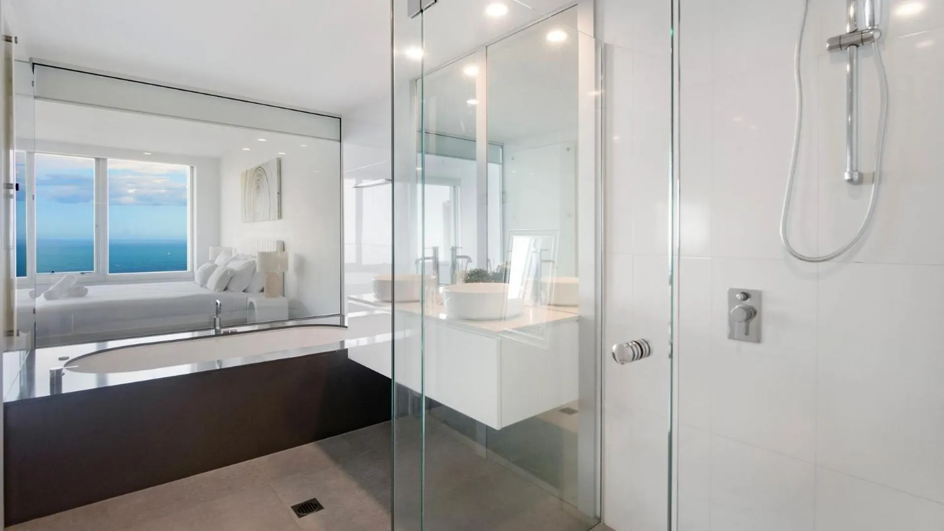 Luxury Sky-Home With Panoramic Ocean Views - 61St Floor, Surfers Paradise Gold Coast