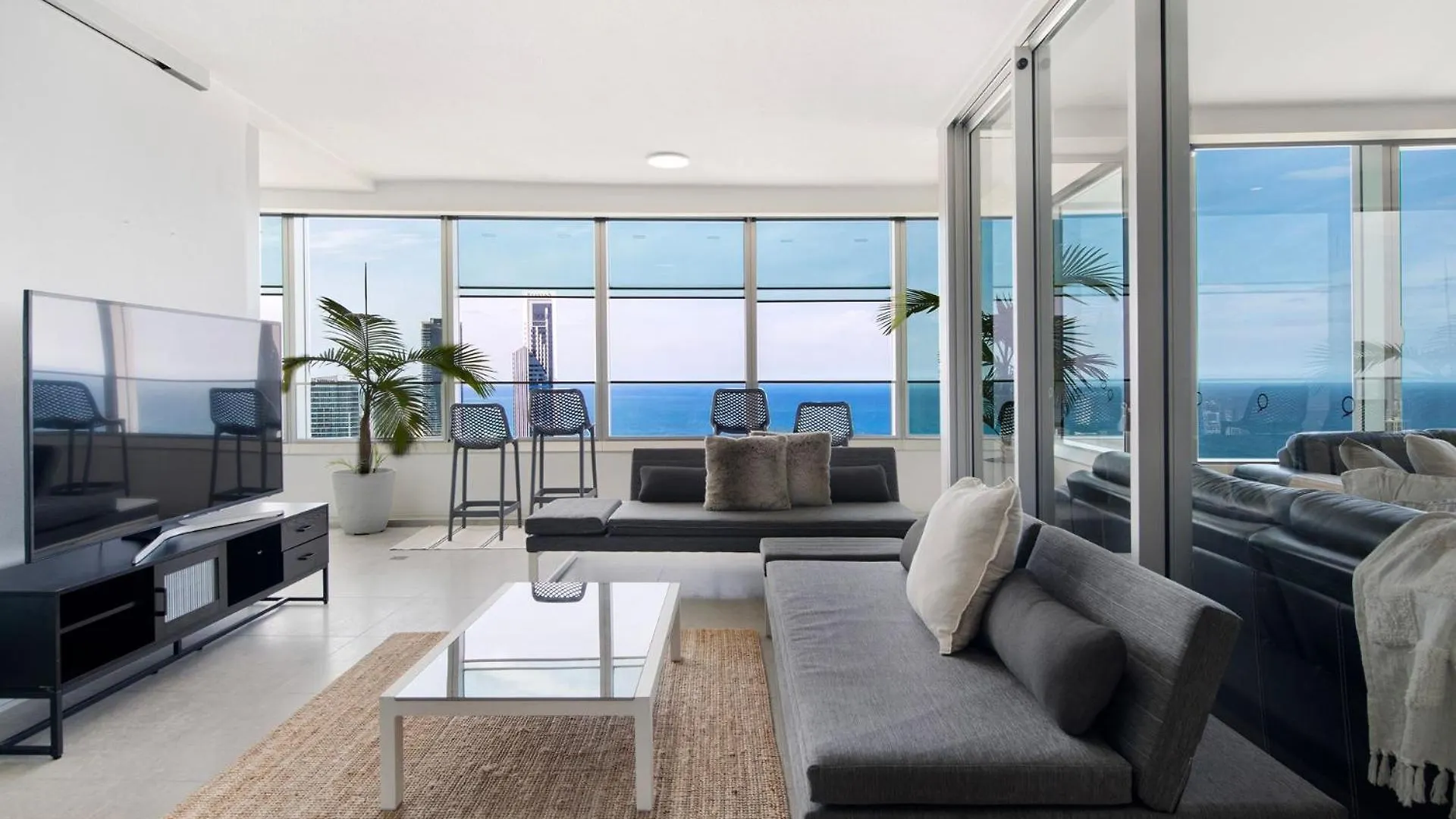 View Of Paradise - Coasthm Gold Coast Apartment