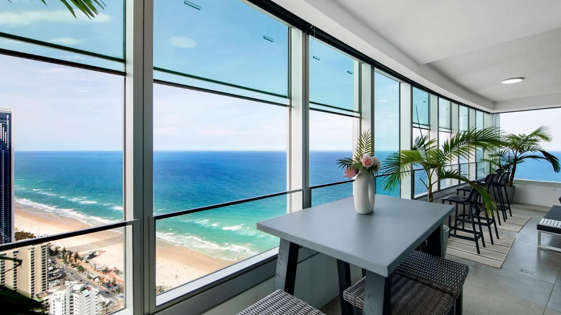 View Of Paradise - Coasthm Gold Coast Daire